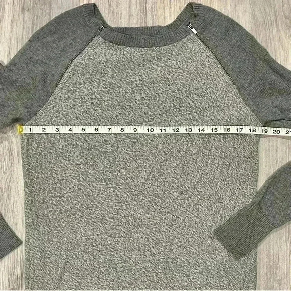 Banana Republic Italian Yarn Merino Wool Cashmere Pullover Sweater Crew Size M - Picture 3 of 8